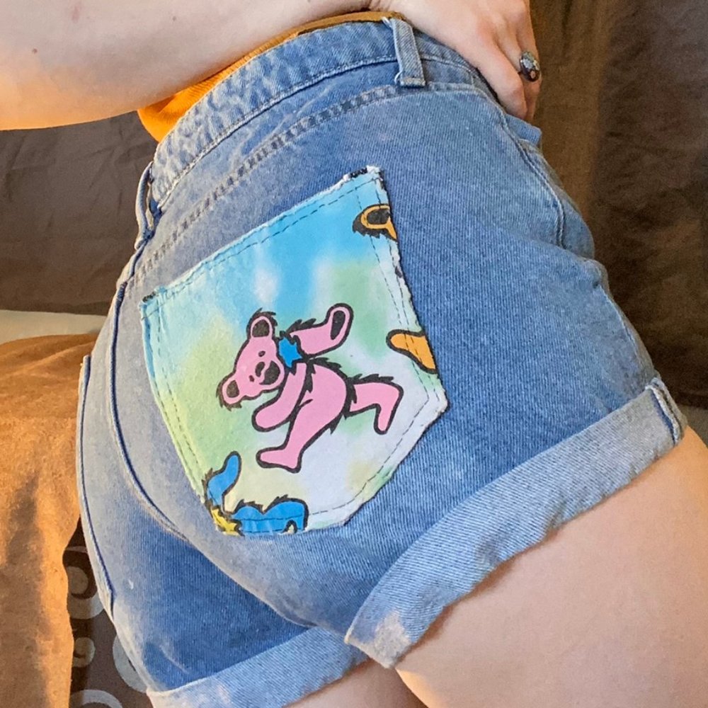 handmade Grateful Dead pocket, denim shorts!